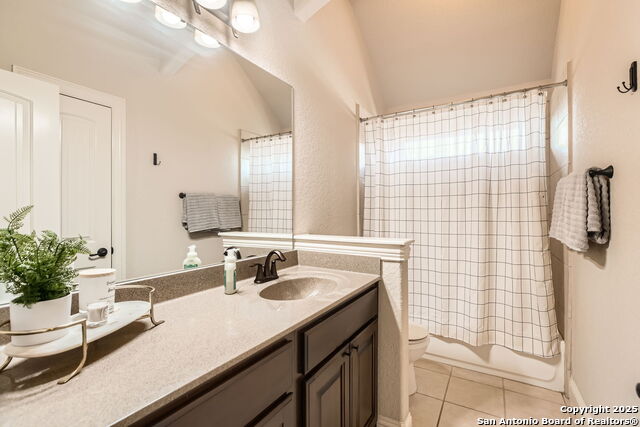 Image 19 of 25 For 25518 Coronado Bluff