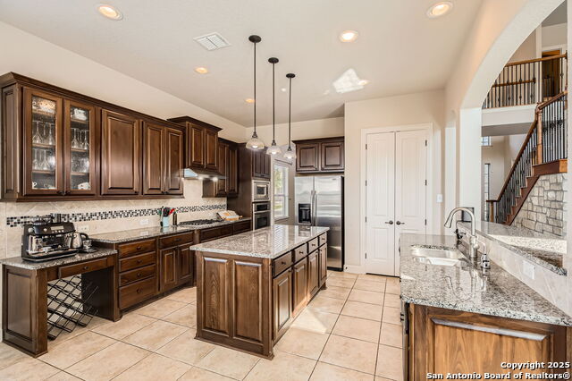 Image 9 of 25 For 25518 Coronado Bluff