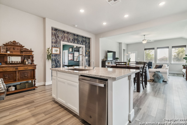 Image 18 of 46 For 14907 Palmer