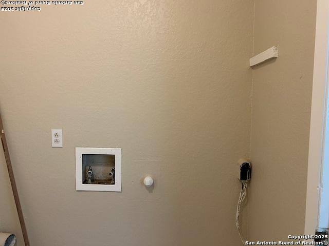 Image 4 of 20 For 6630 Peachtree