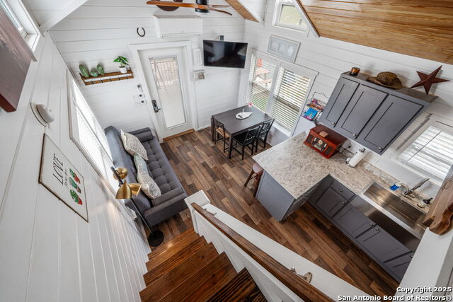 Image 18 of 36 For 5386 Ranch Road 1376 #4