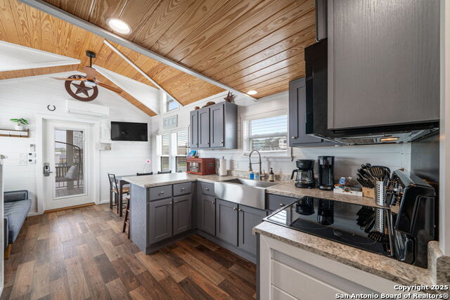 Image 9 of 36 For 5386 Ranch Road 1376 #4