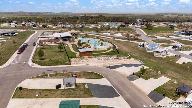 Image 10 of 27 For 5386 Ranch Road 1376 #101