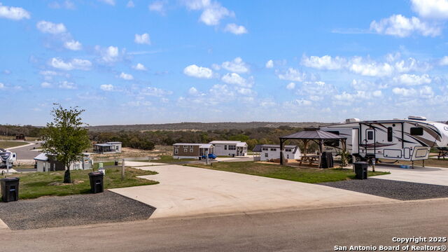 Image 4 of 27 For 5386 Ranch Road 1376 #101