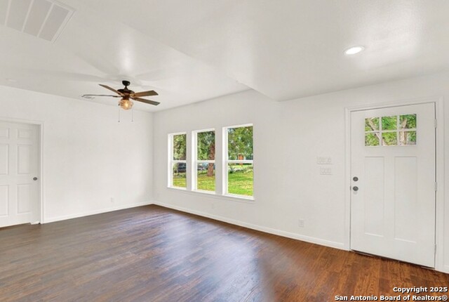 Image 3 of 5 For 806 21st  
