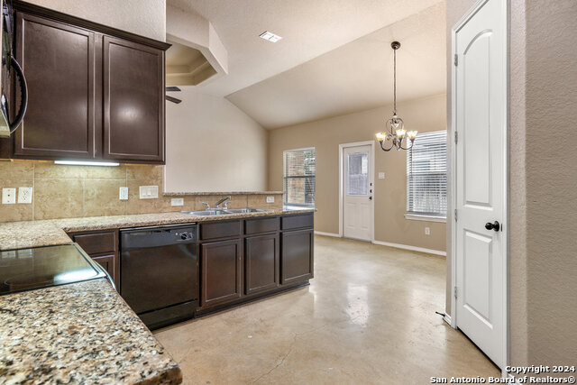 Image 6 of 16 For 264 Rosalie Dr