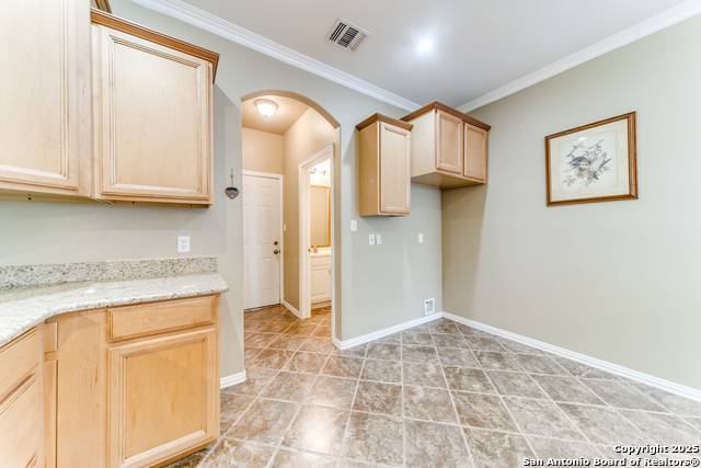 Image 13 of 25 For 146 Creekview Dr