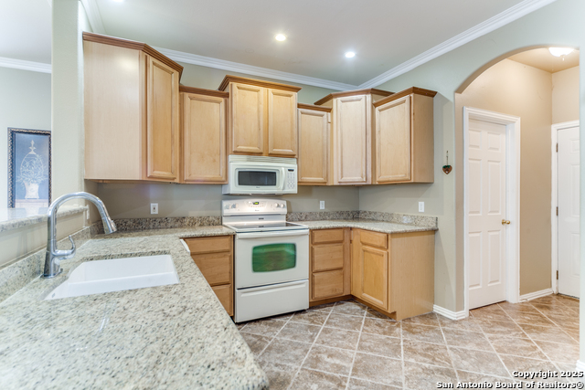 Image 14 of 25 For 146 Creekview Dr