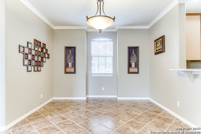 Image 15 of 25 For 146 Creekview Dr