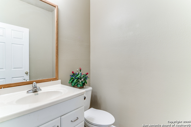 Image 22 of 25 For 146 Creekview Dr