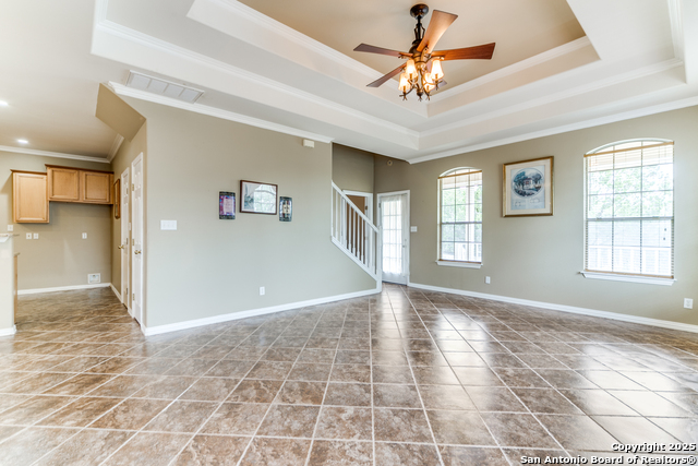 Image 9 of 25 For 146 Creekview Dr