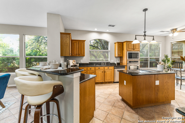 Image 10 of 30 For 13911 Laurelbrook