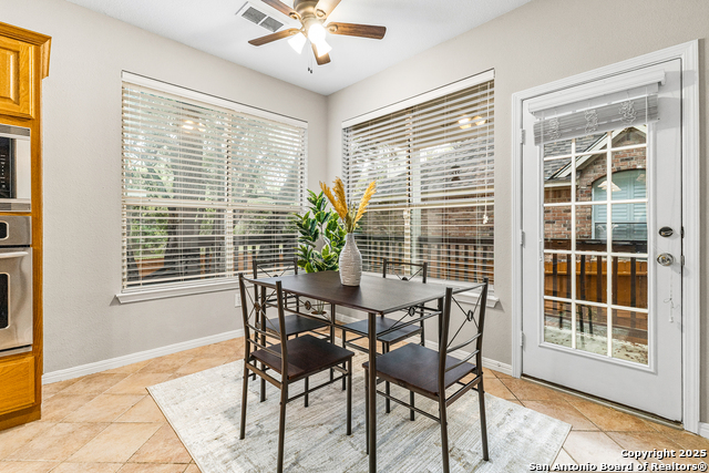 Image 13 of 30 For 13911 Laurelbrook