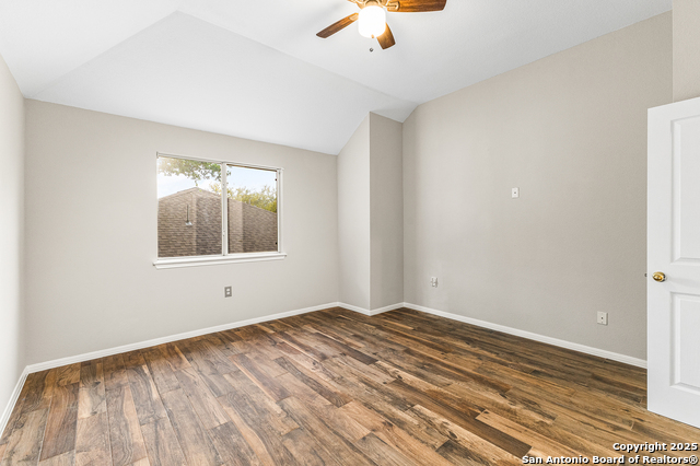 Image 19 of 30 For 13911 Laurelbrook