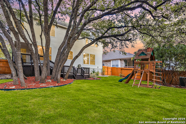 Image 27 of 30 For 13911 Laurelbrook
