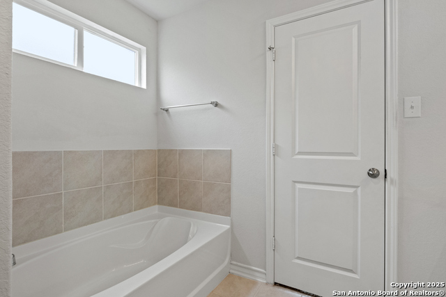Image 12 of 46 For 13314 Whisper Bend