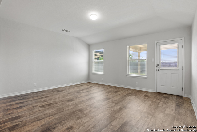 Image 16 of 46 For 13314 Whisper Bend