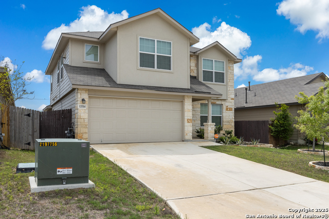 Image 3 of 46 For 13314 Whisper Bend