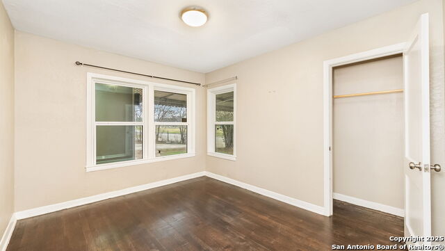Image 17 of 18 For 1502 Beacon Ave