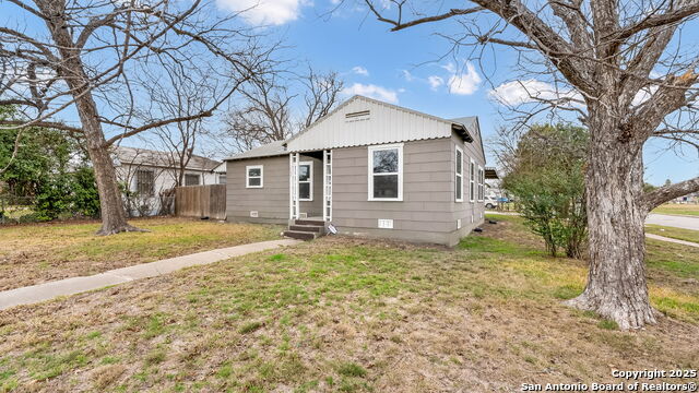 Image 2 of 18 For 1502 Beacon Ave