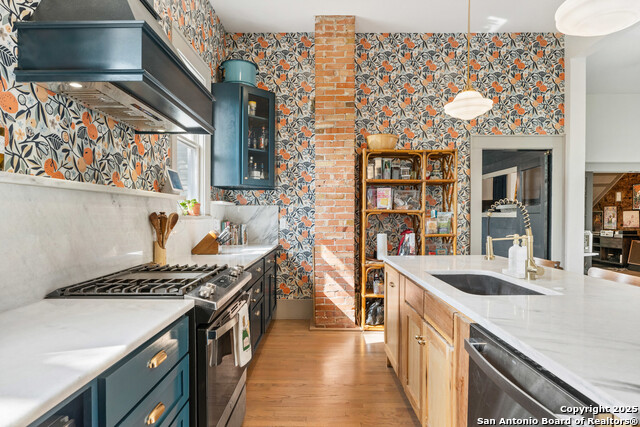 Listing photo id 15 for 248 Post