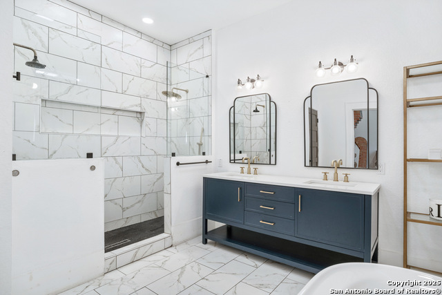 Listing photo id 20 for 248 Post