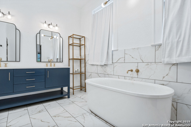 Listing photo id 21 for 248 Post