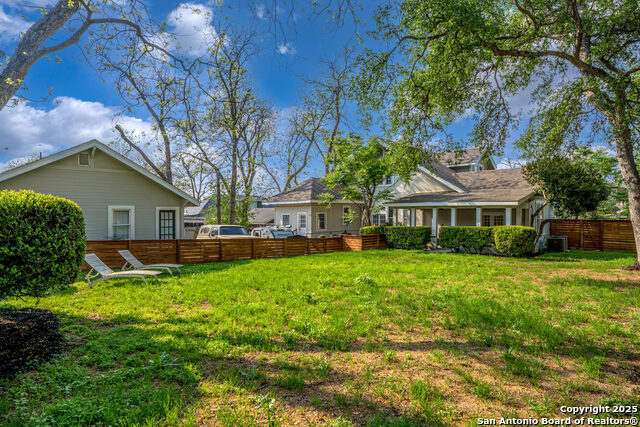 Listing photo id 43 for 248 Post