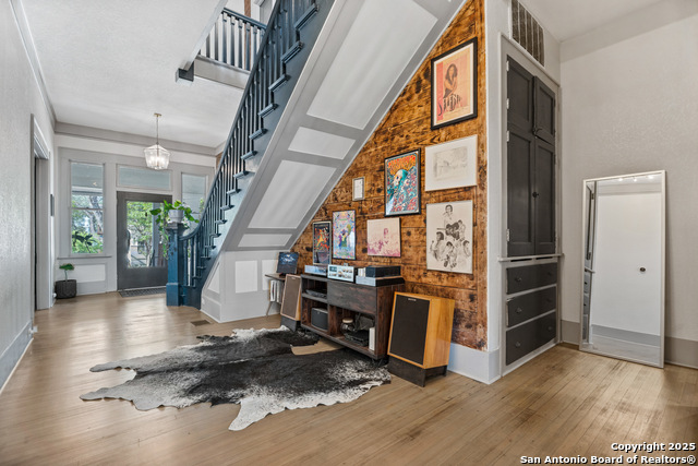 Listing photo id 5 for 248 Post