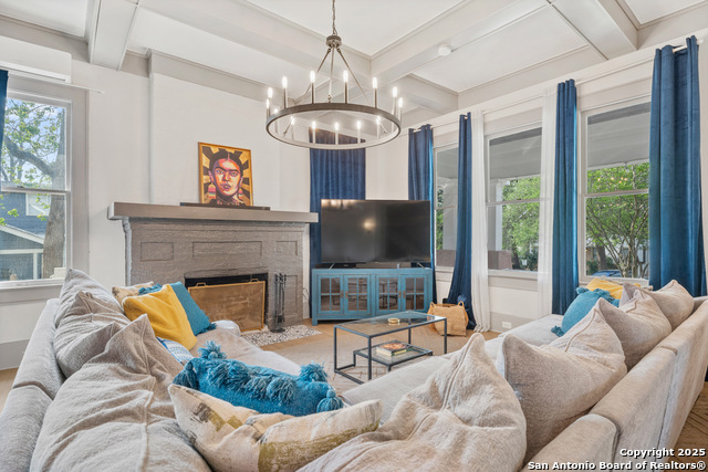 Listing photo id 6 for 248 Post