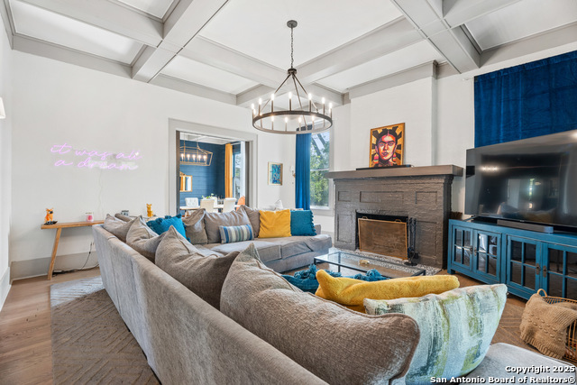 Listing photo id 7 for 248 Post