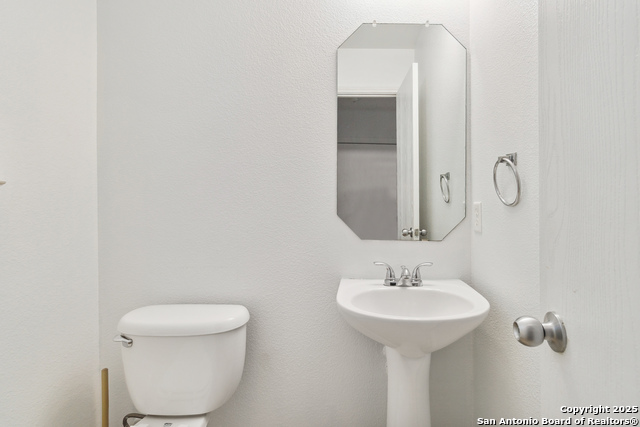 Image 15 of 28 For 3917 Whisper Ridge