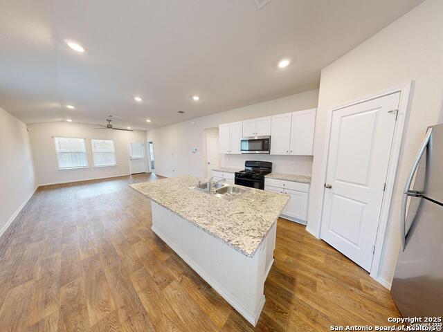 Image 11 of 15 For 3526 Angus Crossing