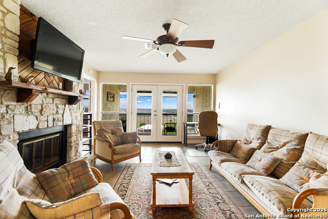 Image 3 of 23 For 1226 Cougar  Apt 1