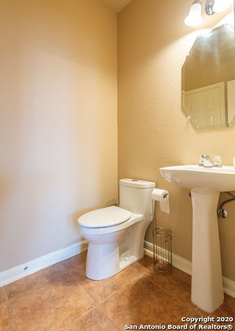 Image 10 of 43 For 331 Knights Cross Dr