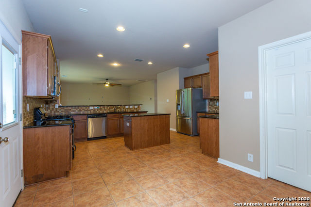 Image 20 of 43 For 331 Knights Cross Dr
