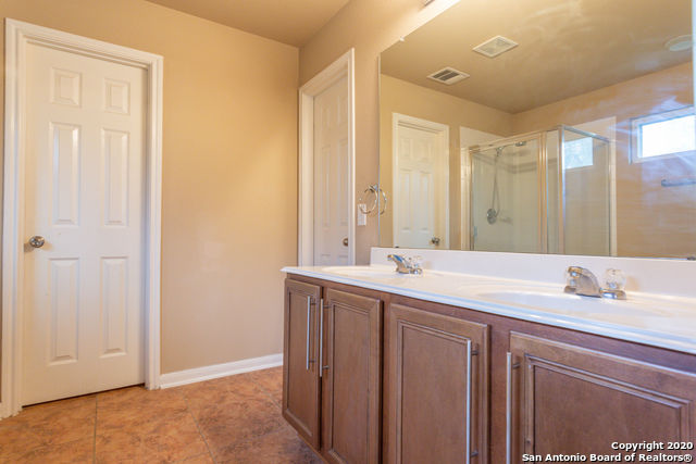 Image 27 of 43 For 331 Knights Cross Dr
