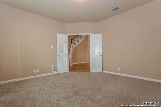 Image 6 of 43 For 331 Knights Cross Dr
