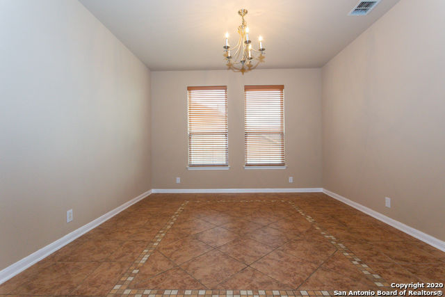 Image 9 of 43 For 331 Knights Cross Dr