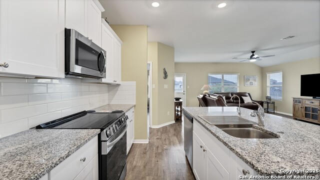 Image 11 of 37 For 2709 San Martin Ln