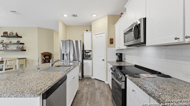 Image 13 of 37 For 2709 San Martin Ln
