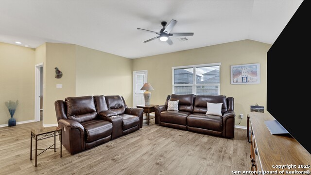 Image 4 of 37 For 2709 San Martin Ln