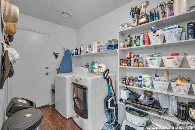 Image 32 of 36 For 1137 Stone Bluff
