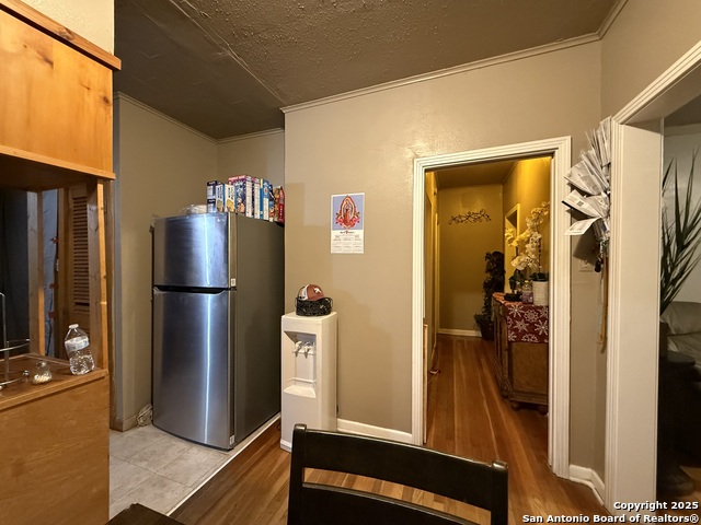 Image 7 of 14 For 1228 Mayfield Blvd W