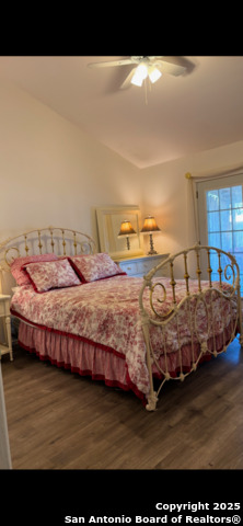 Listing photo id 7 for 15242 Arroyo Moss