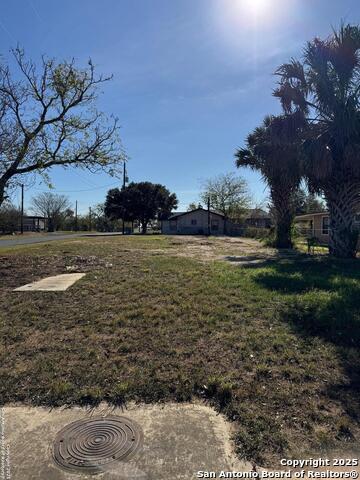 Details for 117 Welhausen N, Poth, TX 78147