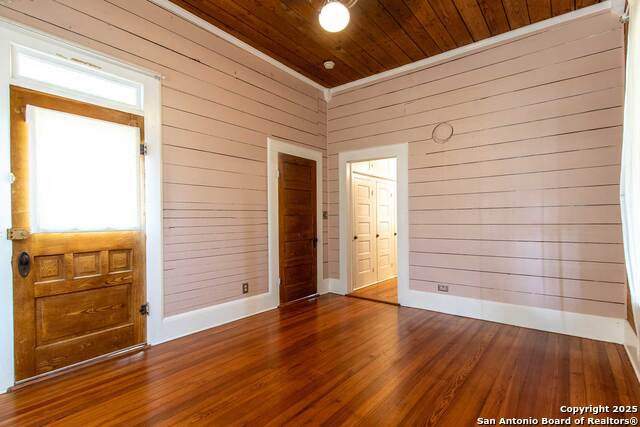 Image 8 of 30 For 545 Willow  