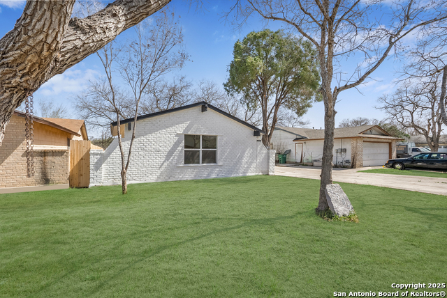 Image 3 of 27 For 9502 Tarleton