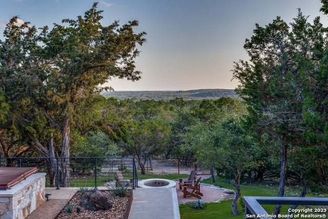 Listing photo id 29 for 7870 Gage Ln