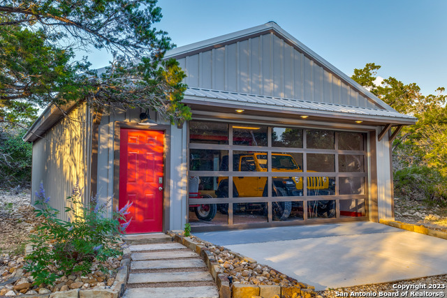 Listing photo id 30 for 7870 Gage Ln